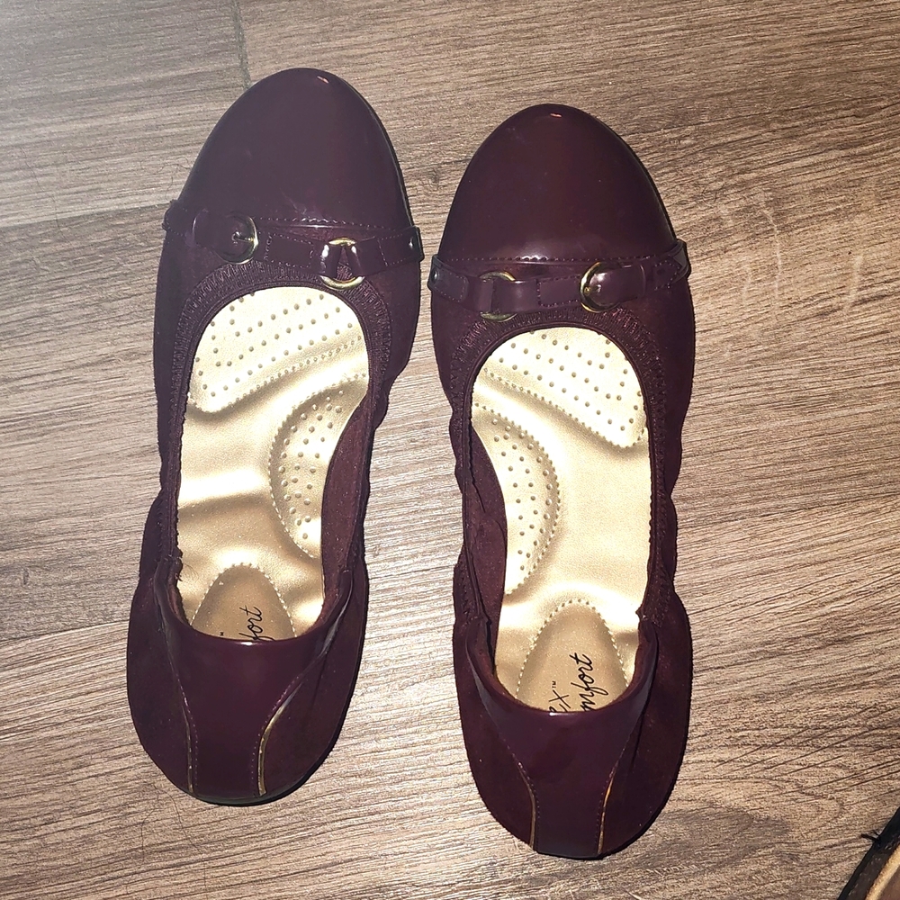WW Blaire shoes, size 9W Burgundy